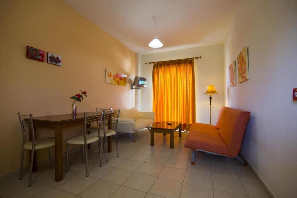 Vakis Aparthotel 3*